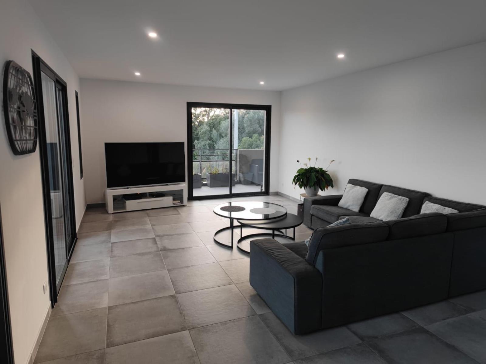 Bel Appartement Spacieux A Porto-Vecchio, 10Min A Pieds Du Centre Ville Εξωτερικό φωτογραφία